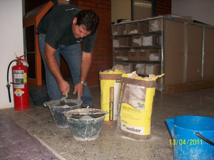 Flooring - Weber. Disertante: Monitor Técnico Luis Moya (Santa Fe - DTC Mauricio Odino)